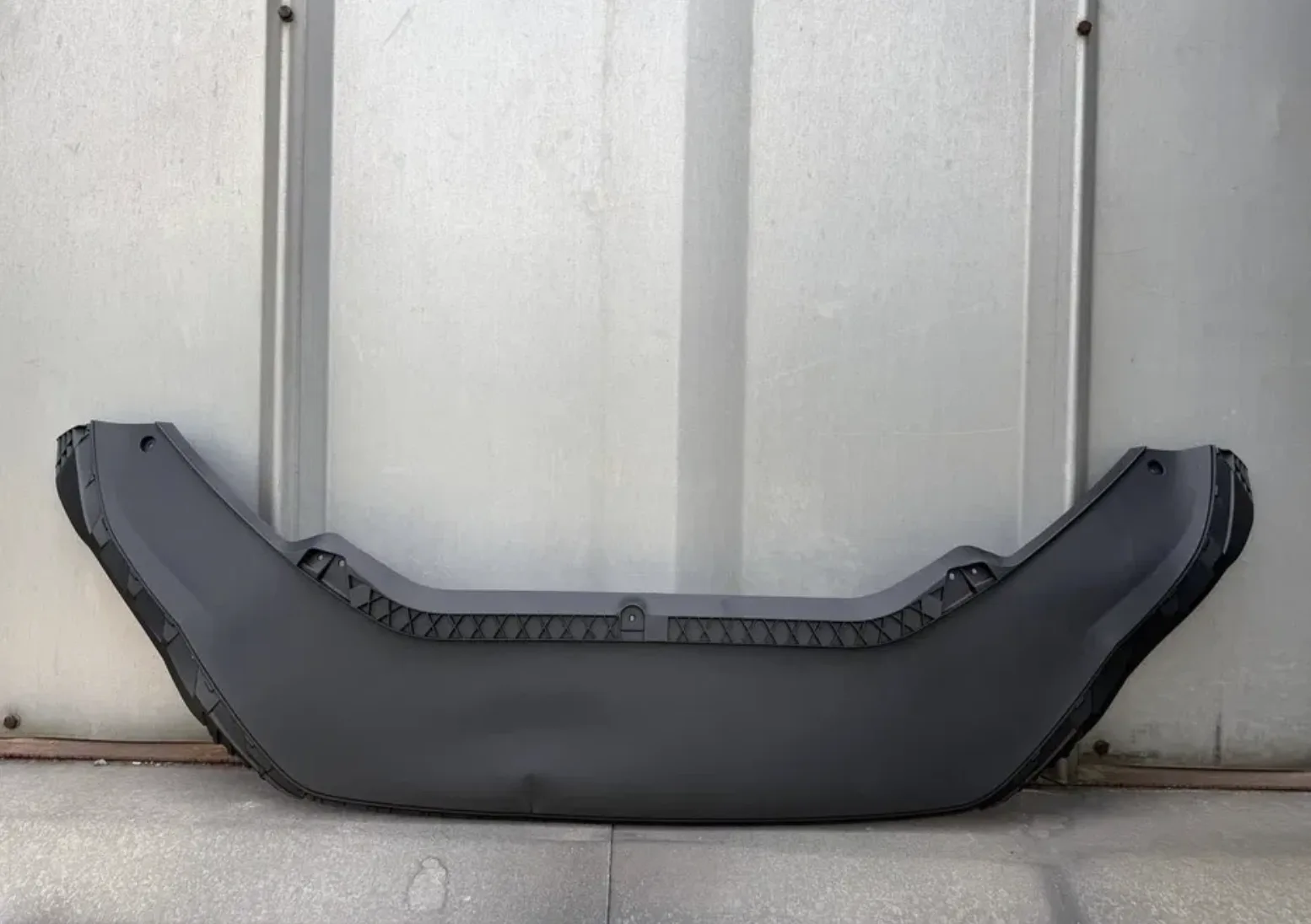Губа переднього бампера Volkswagen Passat B9 2020+